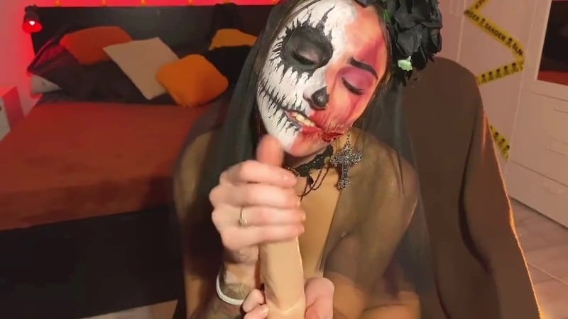 Magic Blowjob And Handjob From Hot Halloween Witch