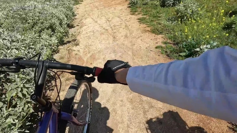 [Onlyfans] Xoxolane - Biking And A Blowjob - 1080p